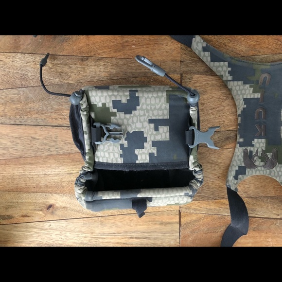 Kuiu binocular harness. Hunting fishing hiking - Picture 3 of 5